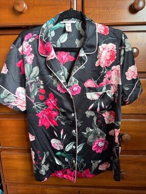 Victoria's Secret Black Floral Satin Short Sleeve Pajama Top and Bottom